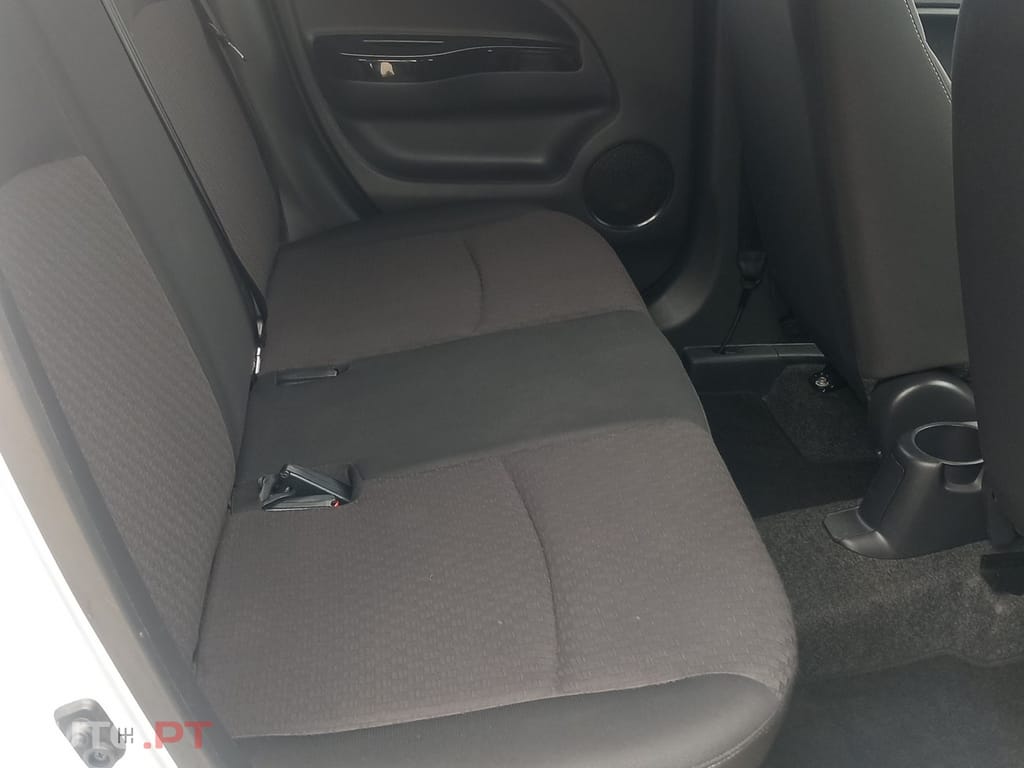 Mitsubishi Space Star 1.2 Intense Connect Edition