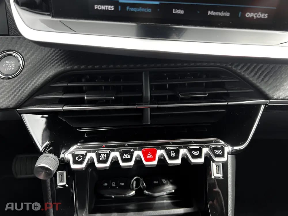 Peugeot E-2008 50 kWh Active Pack