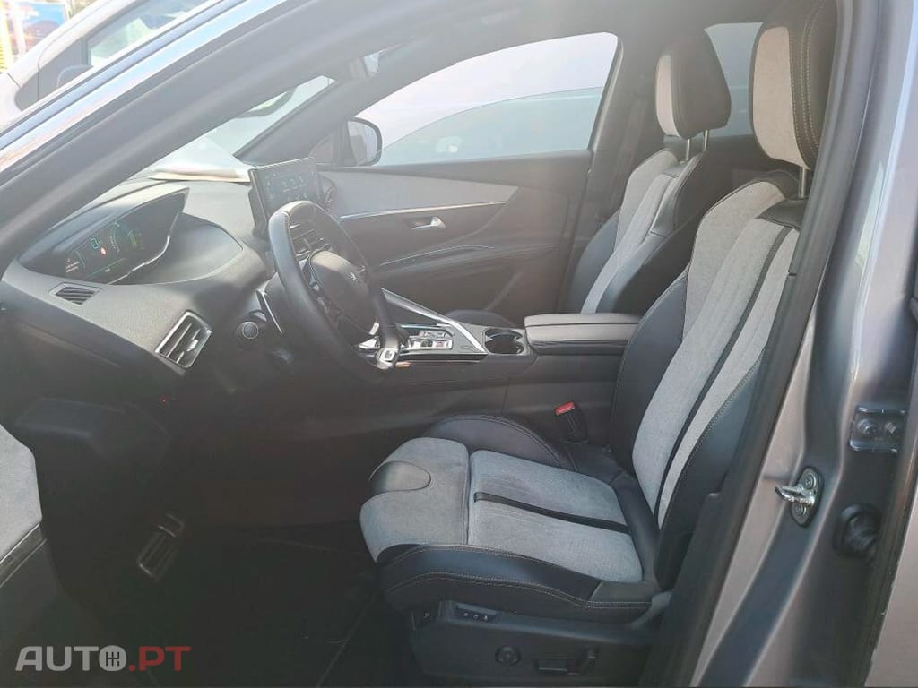 Peugeot 3008 1.6 Hybrid GT Pack e-EAT8