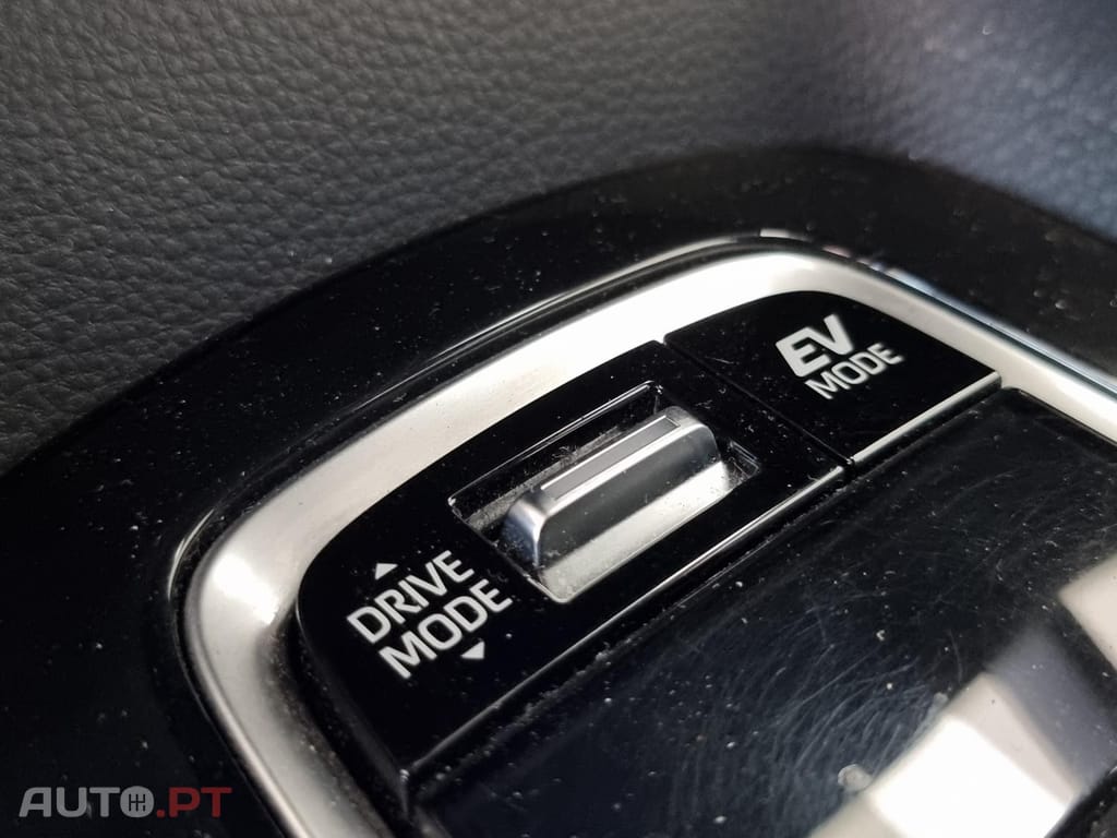 Toyota Corolla 1.8 Hybrid Comfort — fotografia 40