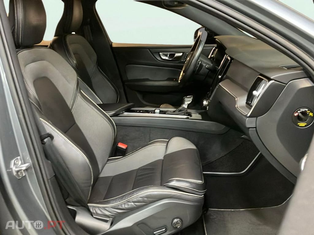 Volvo V60 2.0 D3 R-Design Geartronic