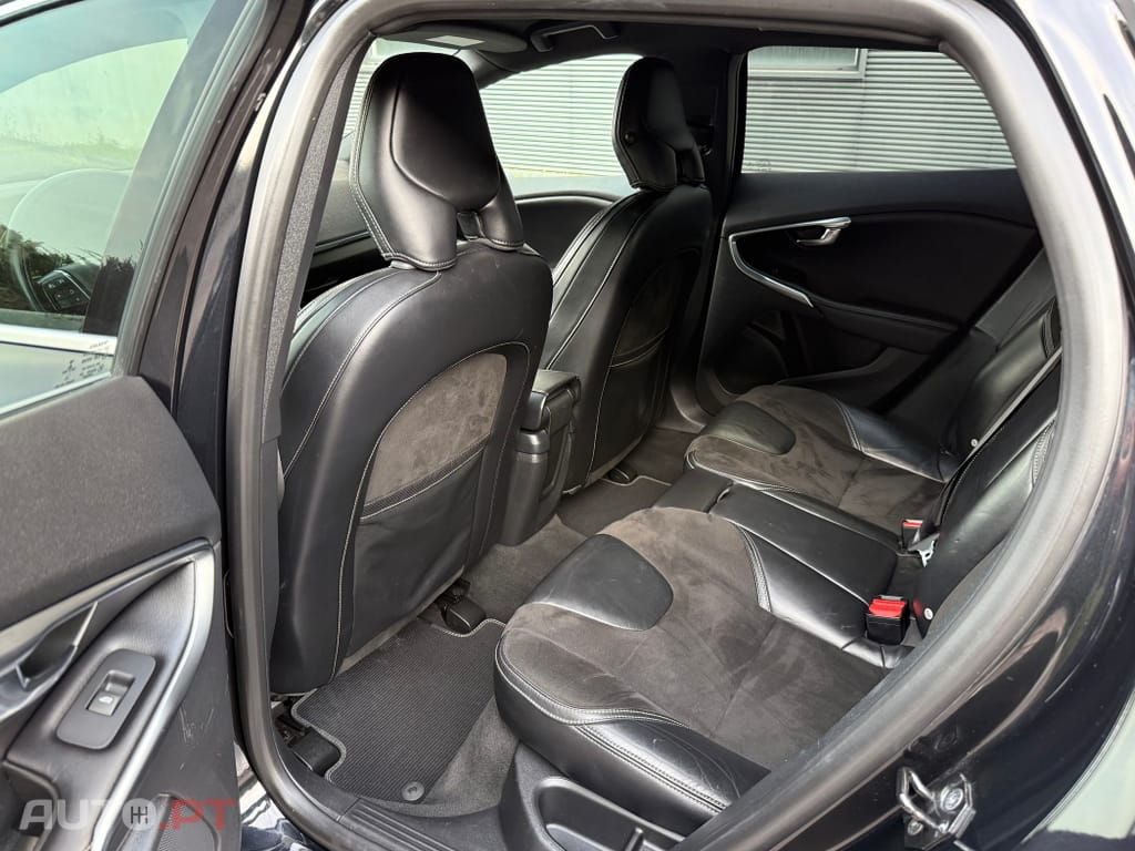 Volvo V40 1.6 D2 R-Design