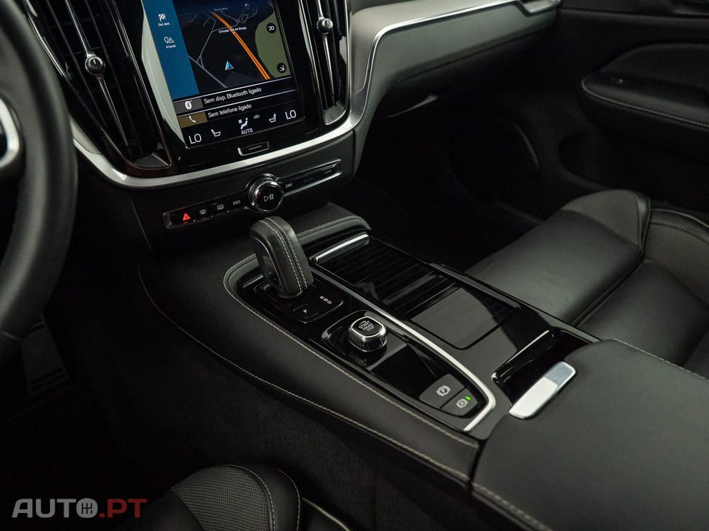 Volvo V60 2.0 T6 AWD TE R-Design