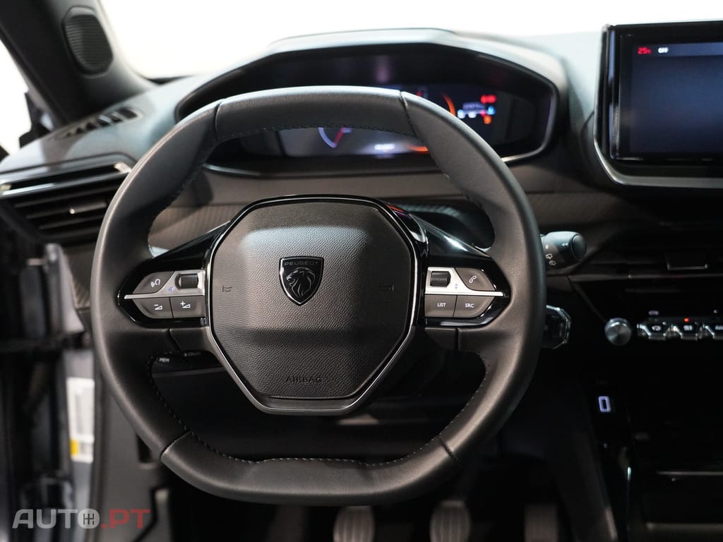 Peugeot 2008 1.2 PureTech Allure