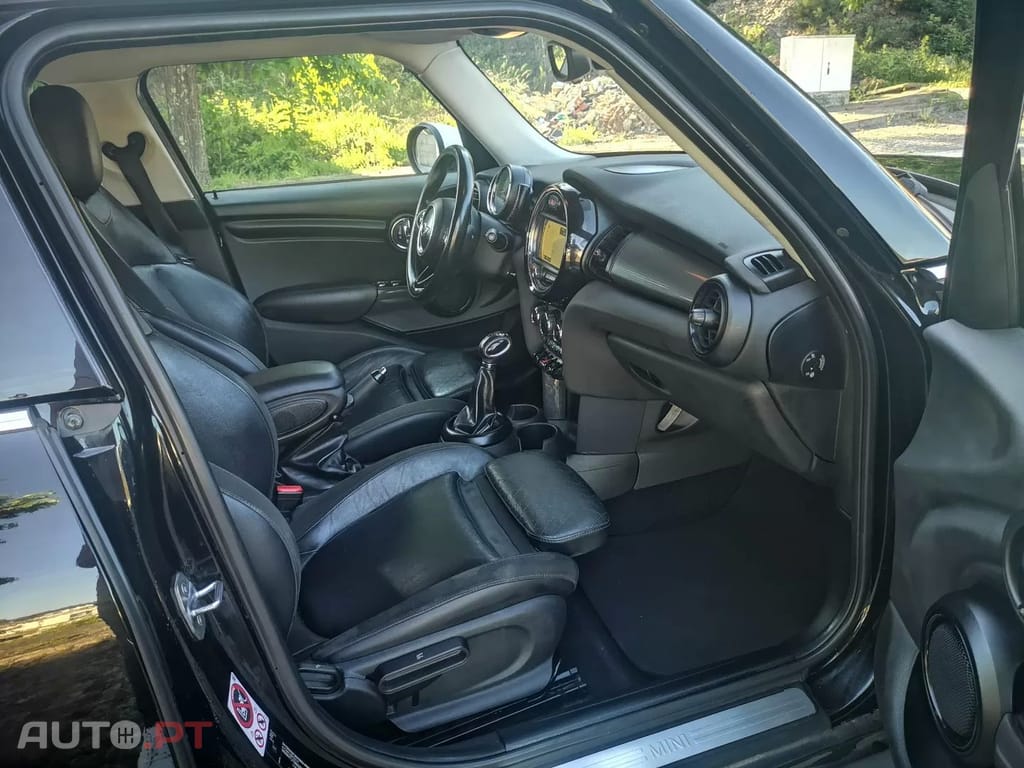 MINI One Cooper D Auto