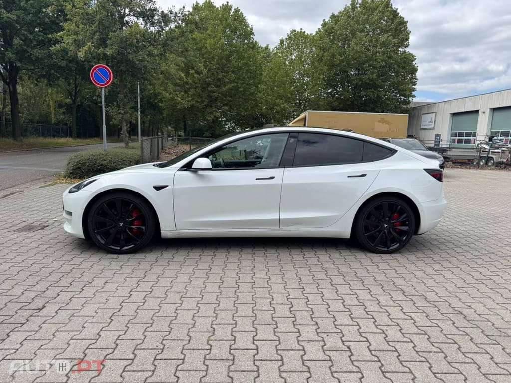 Tesla Model 3 Performance Dual Motor AWD