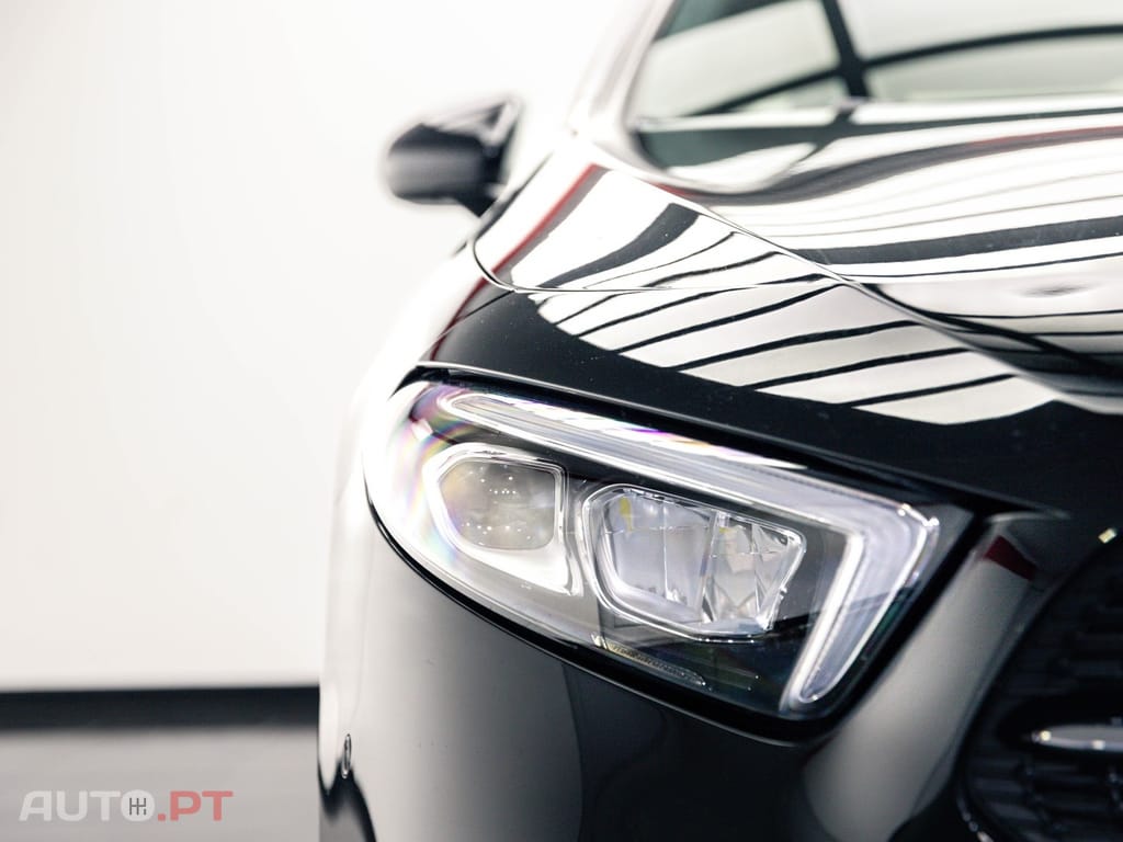 Mercedes-Benz A 250 e AMG Line