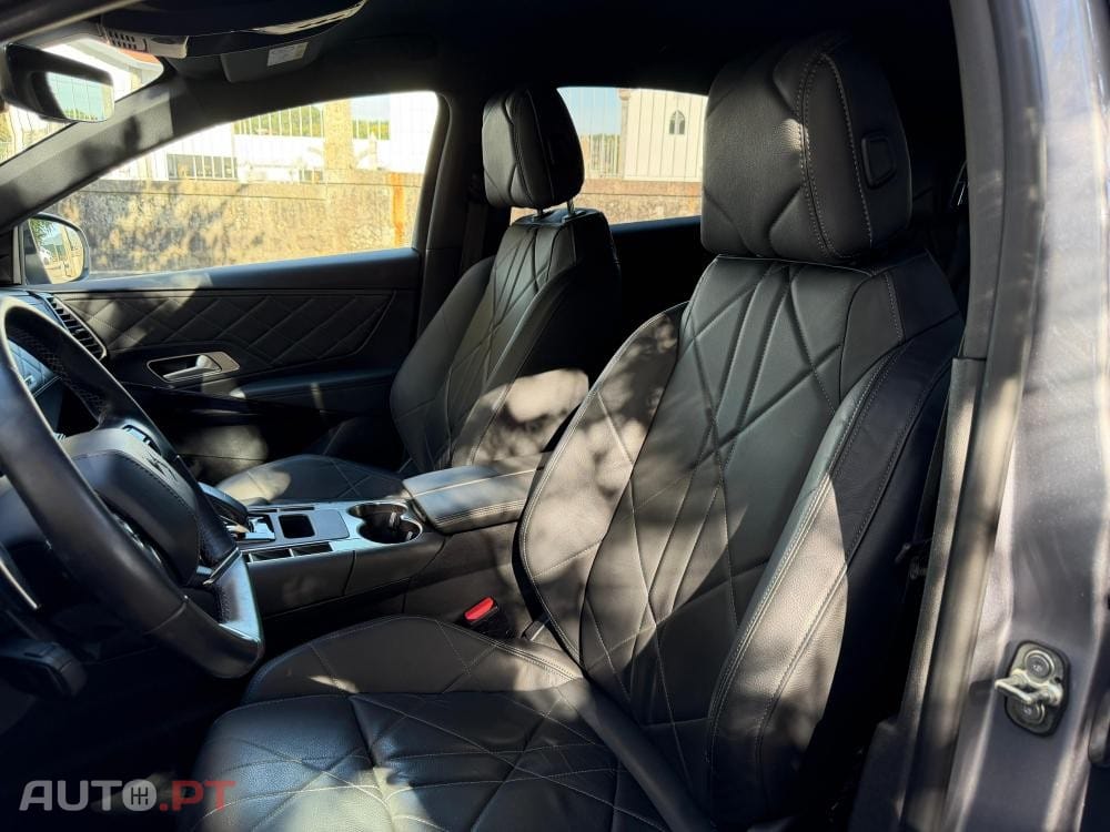 DS DS7 Crossback E-Tense Performance Line EAT8