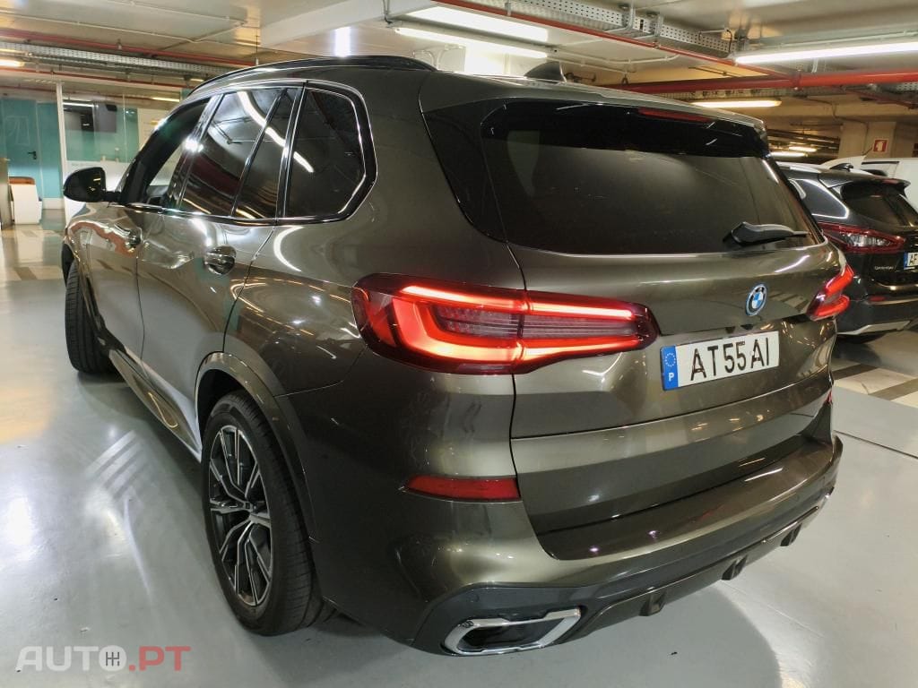BMW X5 45 e xDrive Pack M