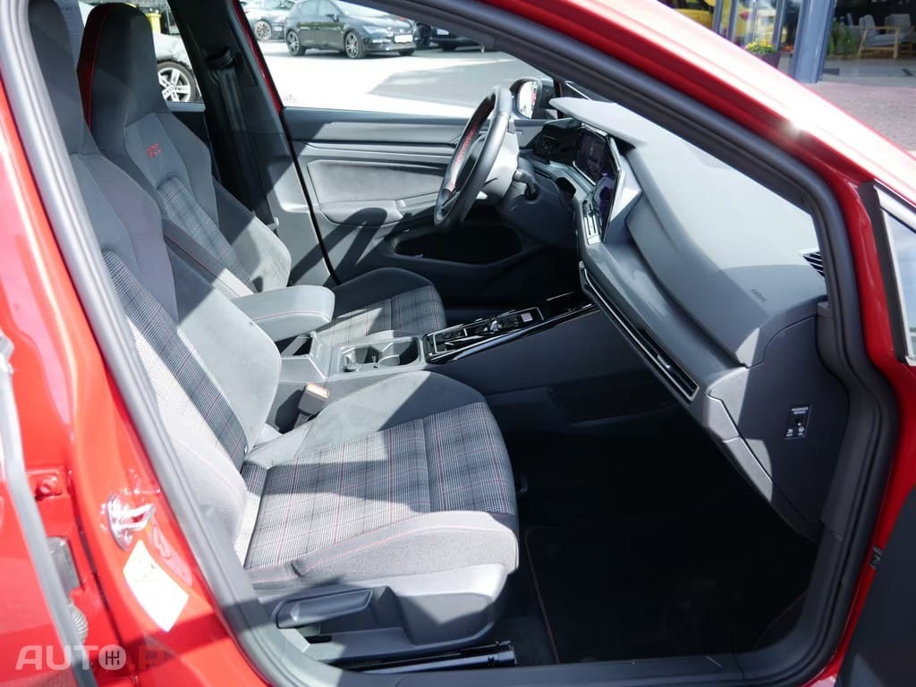 Volkswagen Golf 2.0 TSI GTi