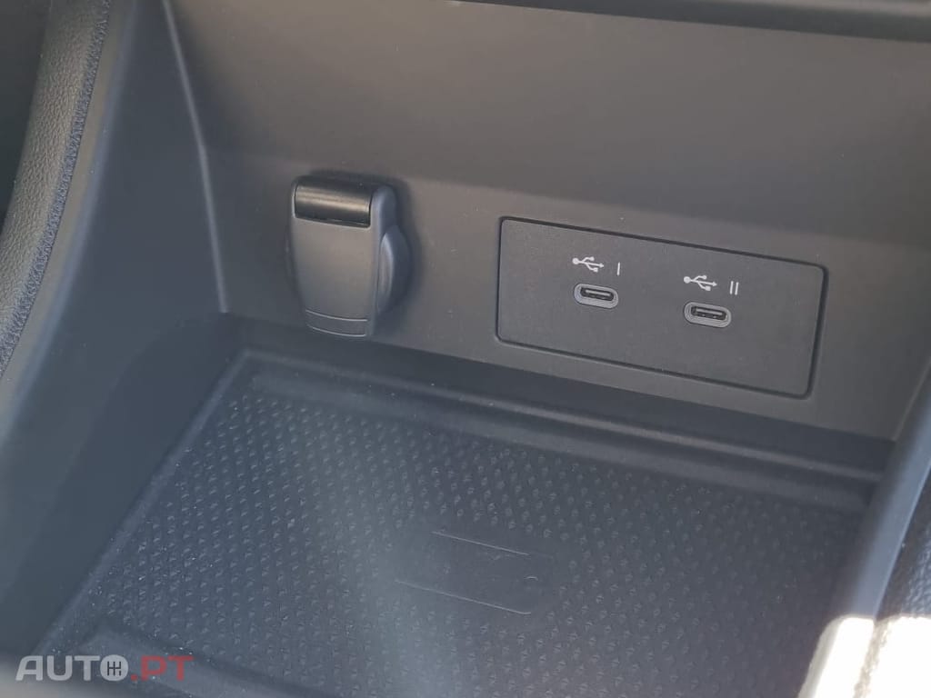 Renault Captur 1.0 TCe Techno Bi-Fuel