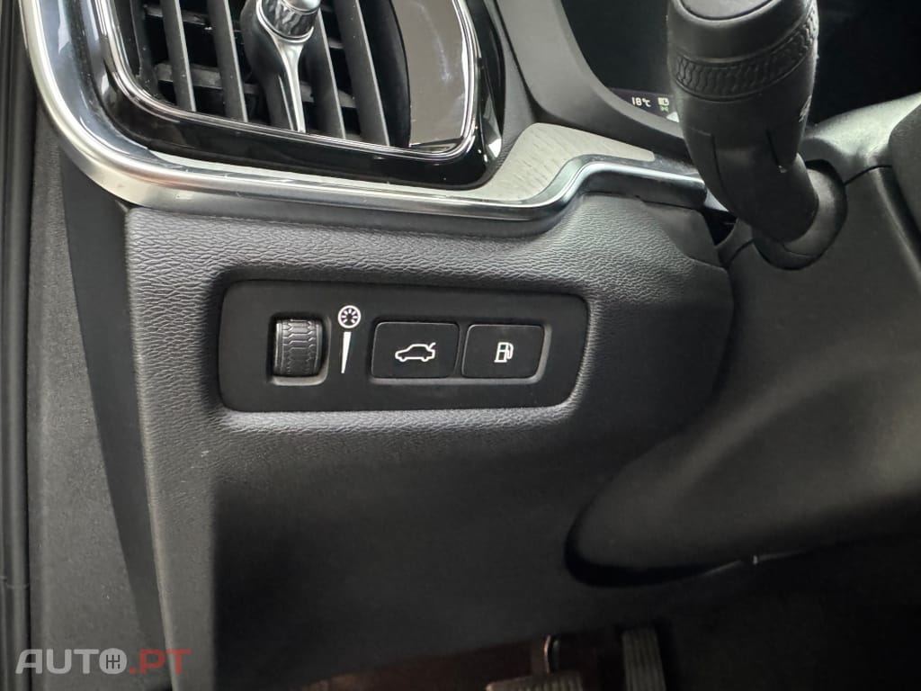 Volvo V60 2.0 T6 AWD TE Inscription Expression