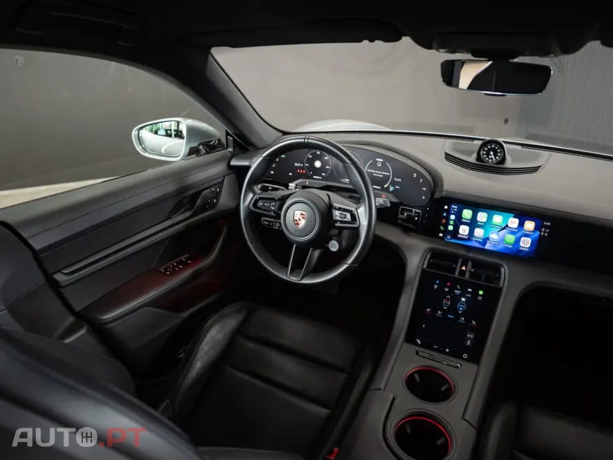 Porsche Taycan 4S