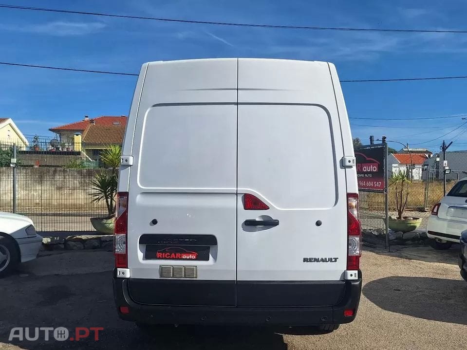 Renault Master Master 2.3 dci L2H2 hka 3.3t Caixa Automática 