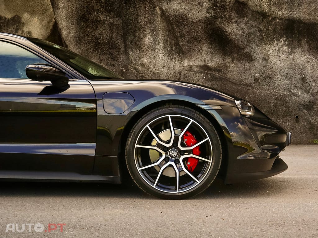 Porsche Taycan 4S