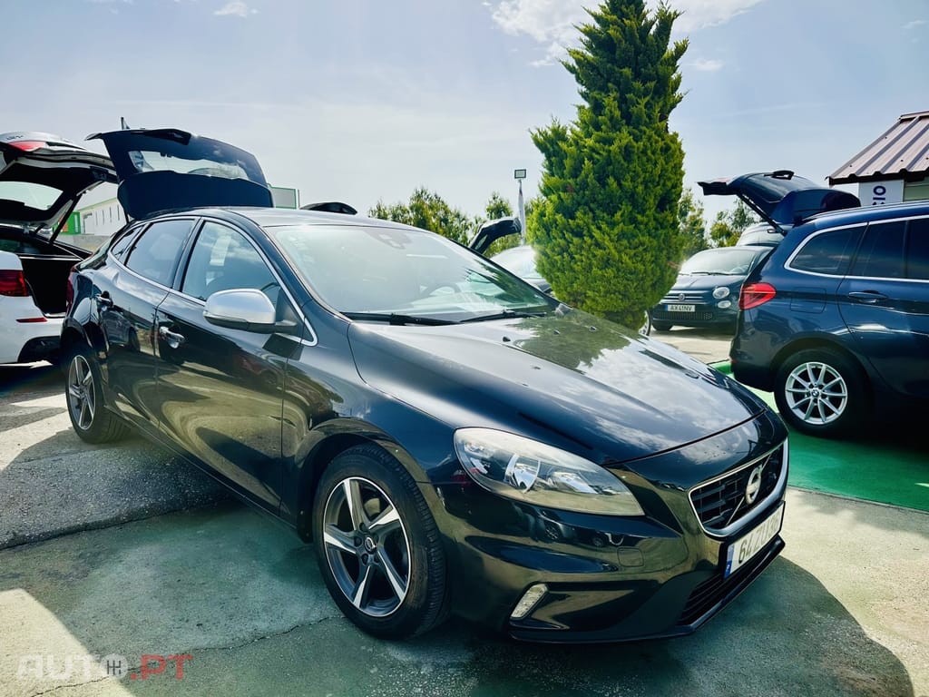 Volvo V40 2.0 D4 R-Design