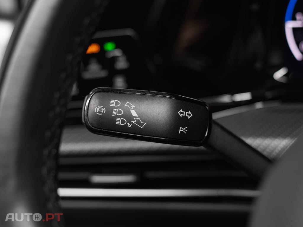 Volkswagen Golf Variant 2.0 TDi R-Line DSG