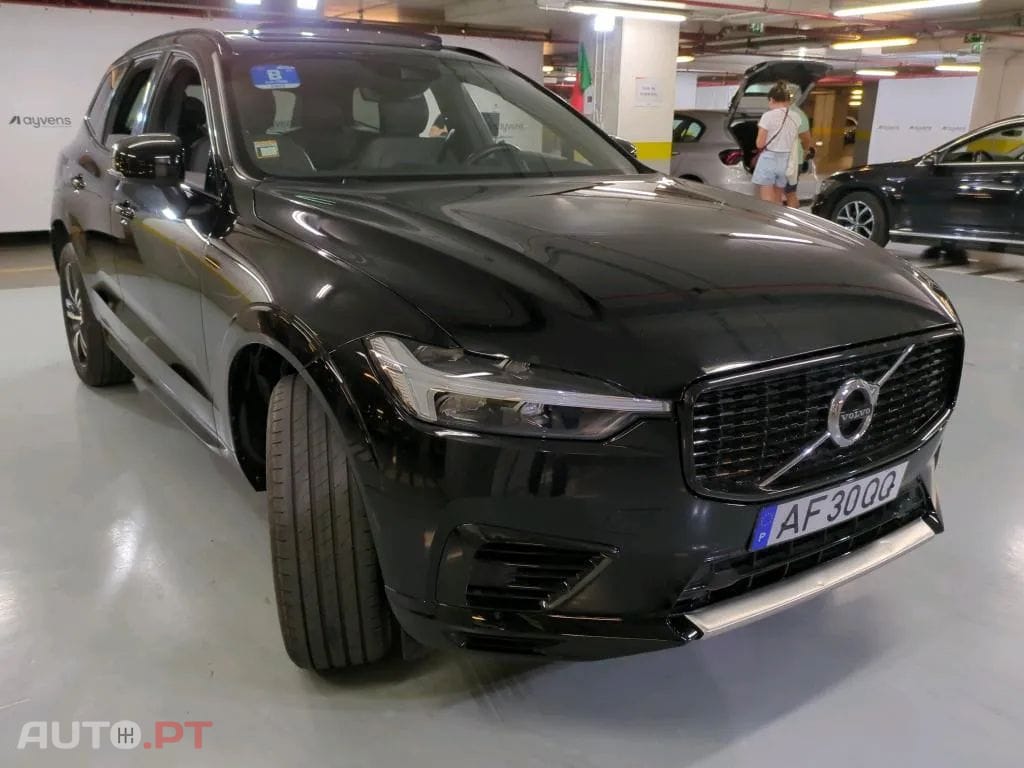 Volvo XC60 2.0 T8 PHEV R-Design AWD