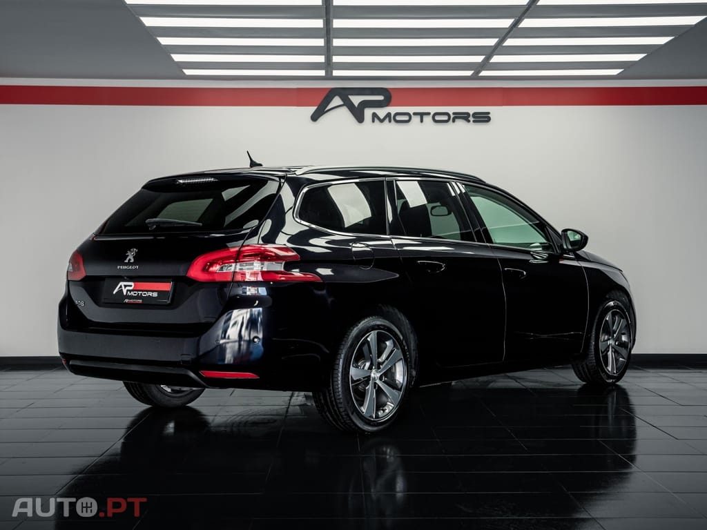 Peugeot 308 SW 1.2 PureTech Style J17