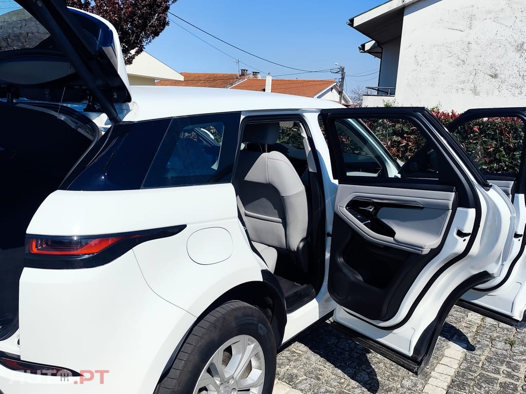 Land Rover Evoque P300