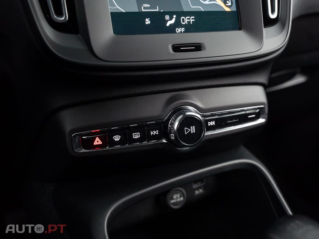 Volvo XC40 1.5 T2 Momentum Core