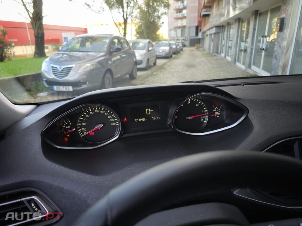 Peugeot 308 SW 1.6 BlueHDi Allure