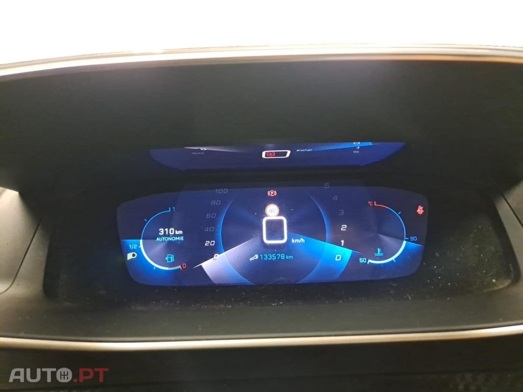 Peugeot 2008 1.2 PureTech Allure Pack