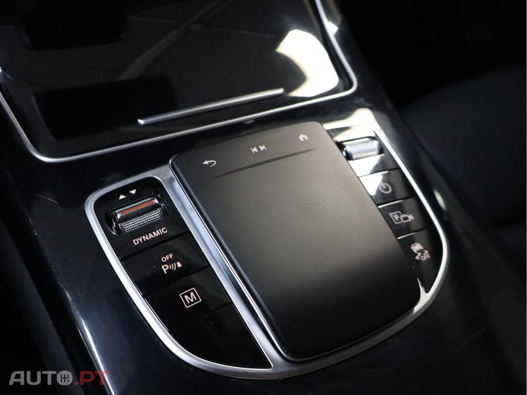 Mercedes-Benz GLC 200  300 e 4MATIC