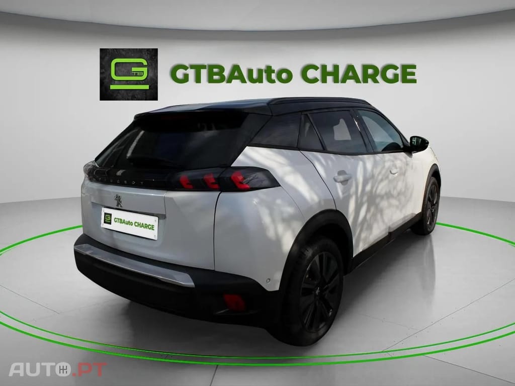 Peugeot E-2008 I.V.A DEDUTÍVEL GT 