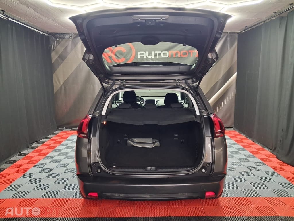 Peugeot 2008 1.2 PureTech Style