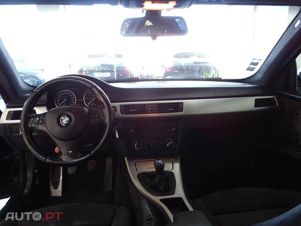 BMW 320 d Coupe Edição M
