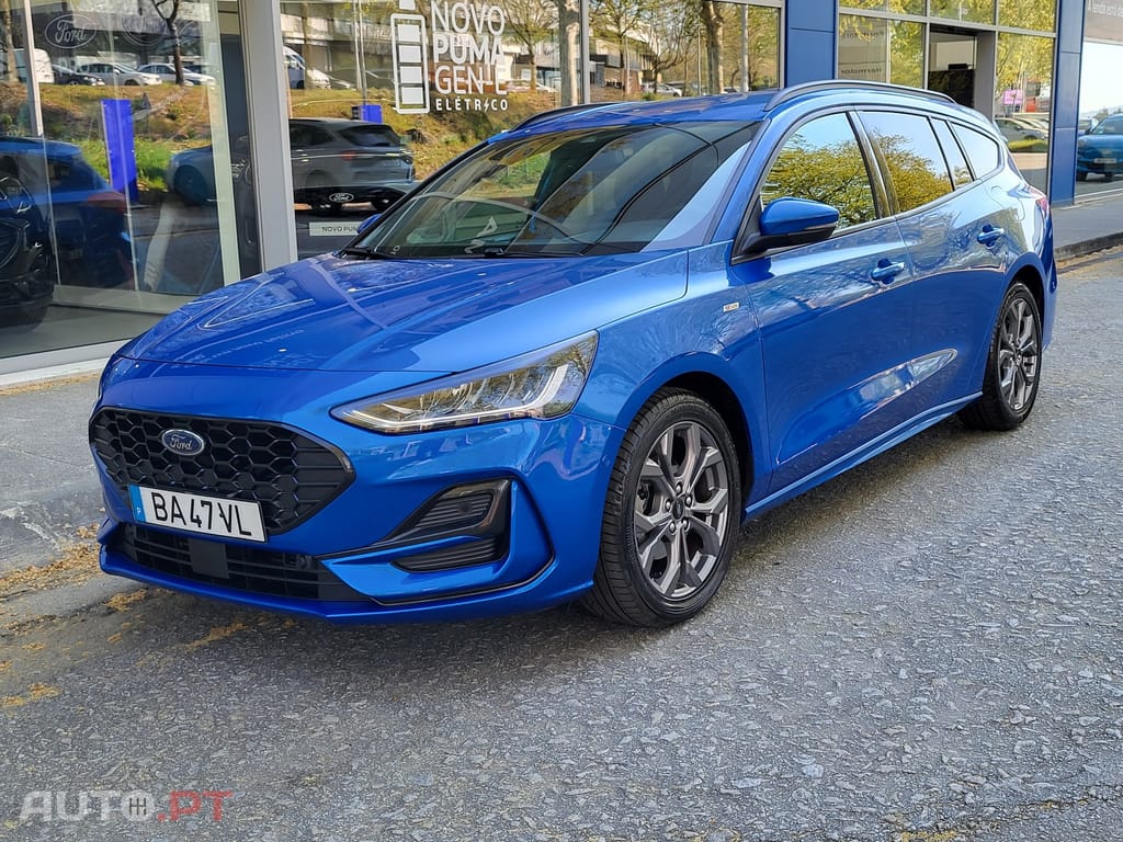 Ford Focus SW 1.0 EcoBoost MHEV ST-Line X