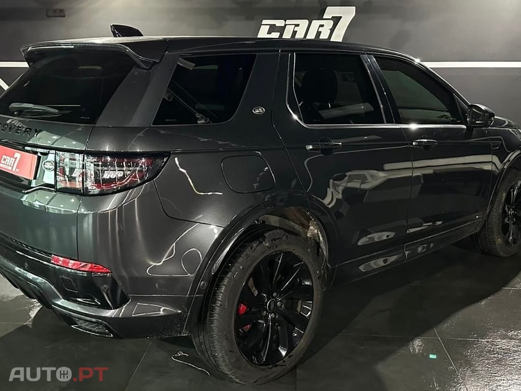 Land Rover Discovery Sport P300e R-Dynamic
