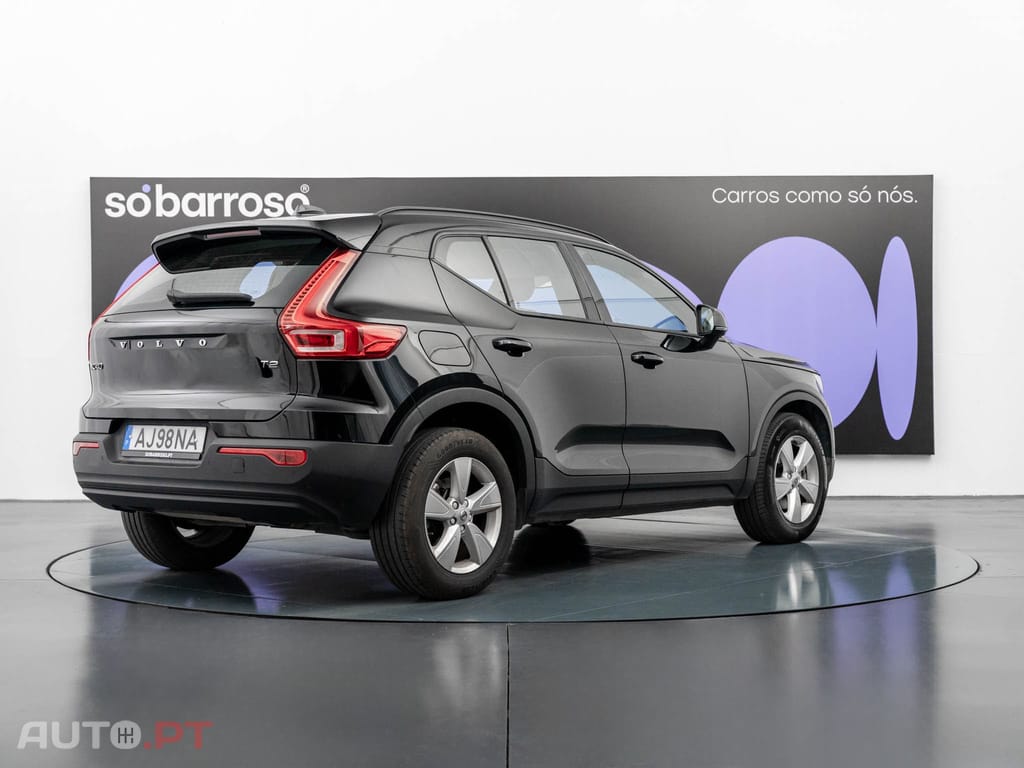 Volvo XC40 1.5 T2 Momentum