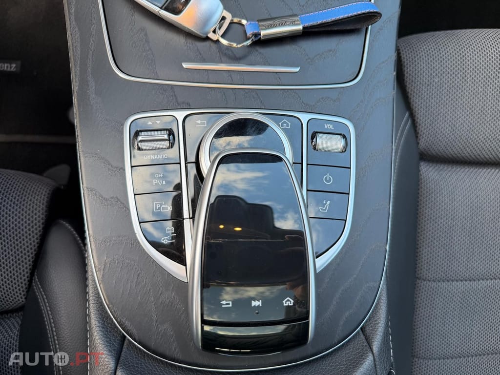 Mercedes-Benz E 300 de Avantgarde