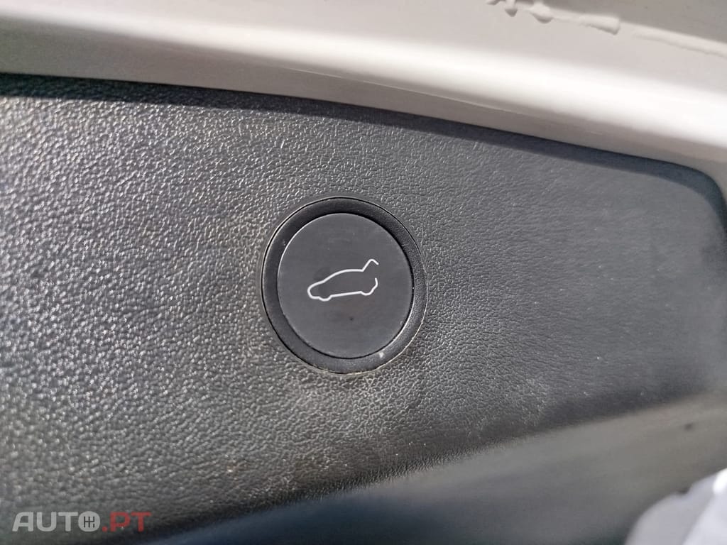 Tesla Model 3 Long Range AWD Dual Motor