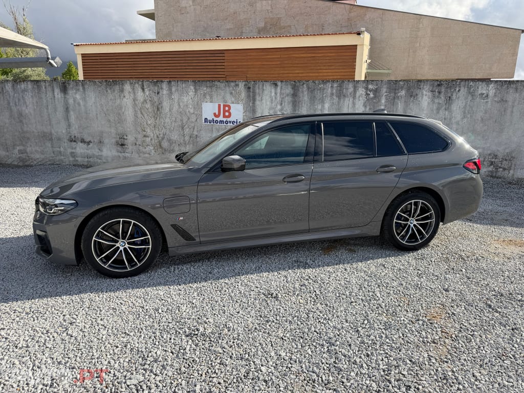 BMW 530 e Pack Desportivo M