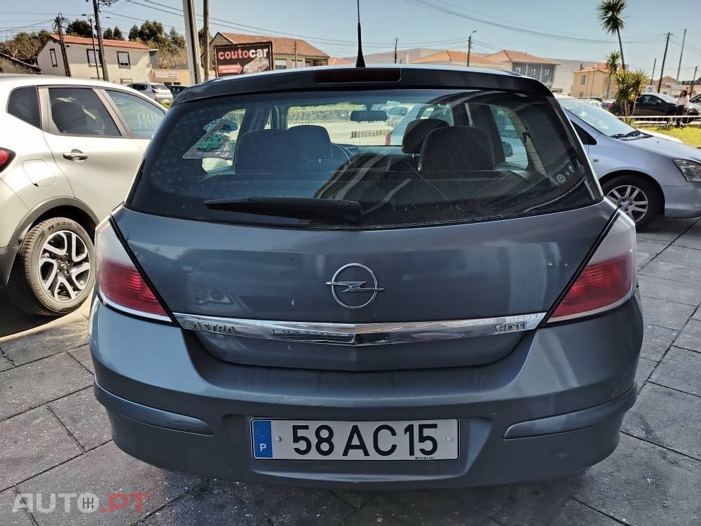 Opel Astra 1.3 CDTi Elegance