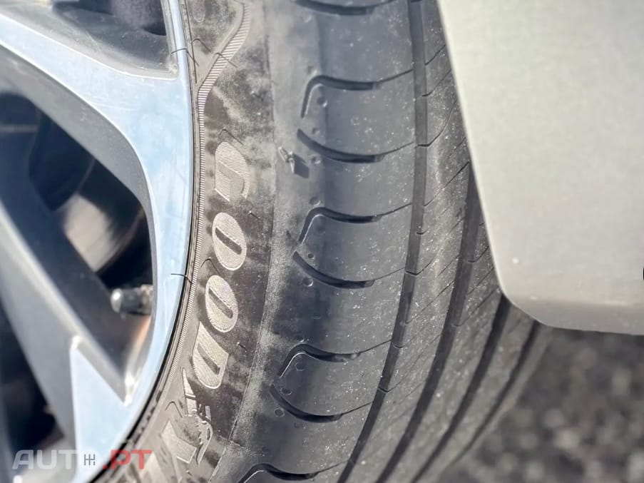 Toyota Auris Touring Sports Confort P. Sports