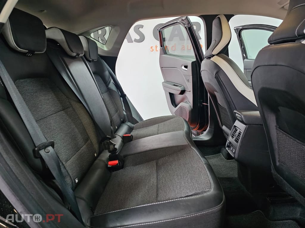 Renault Captur 1.6 E-Tech Full Hybrid Evolution