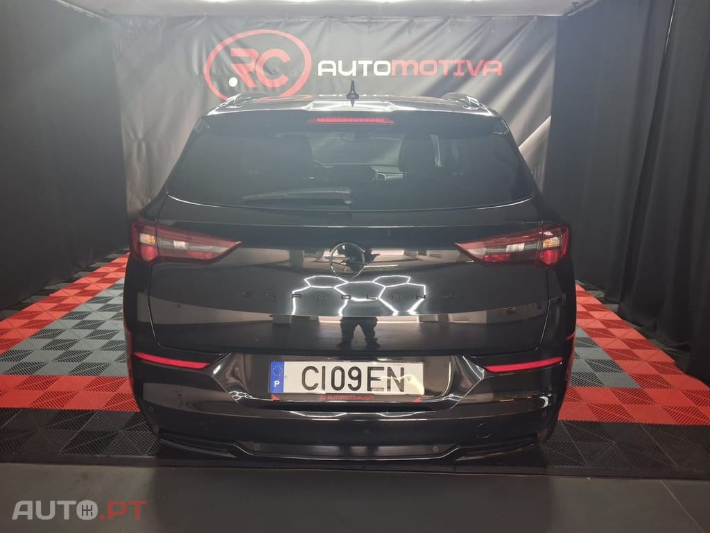 Opel Grandland (X) 1.2Т GS-Line
