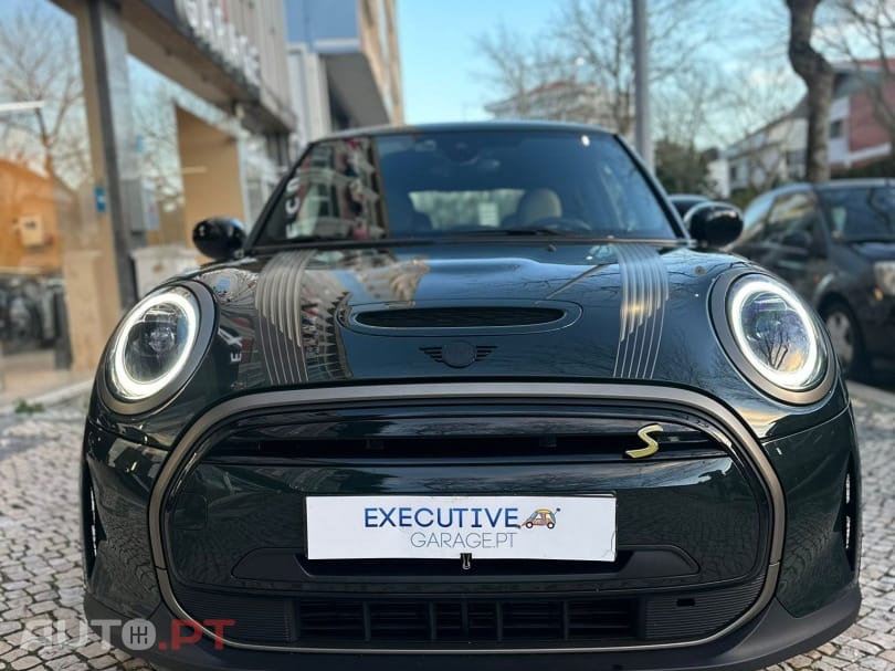 MINI Cooper Cooper SE Resolute Edition