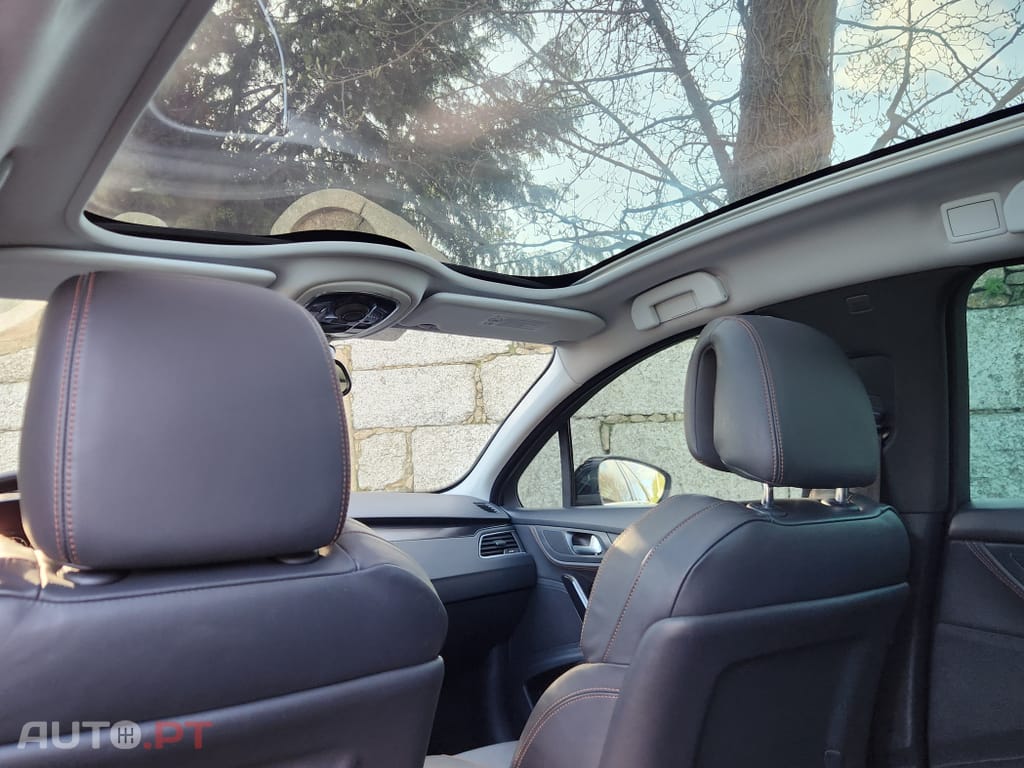 Peugeot 508 RXH 2.0 HDi Hybrid4 2-Tronic