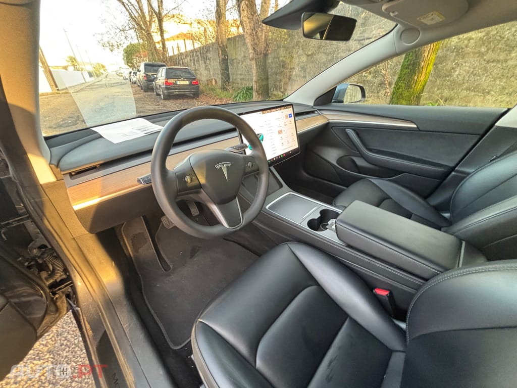 Tesla Model 3 Long Range Tração Traseira