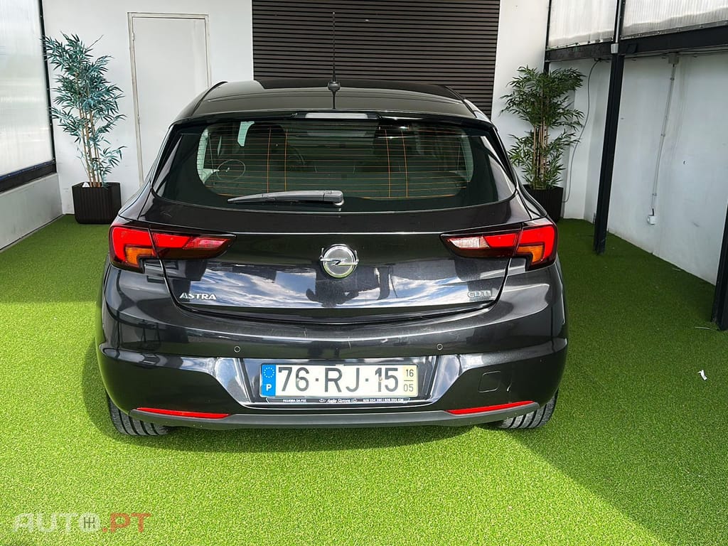 Opel Astra Dynamic S/S