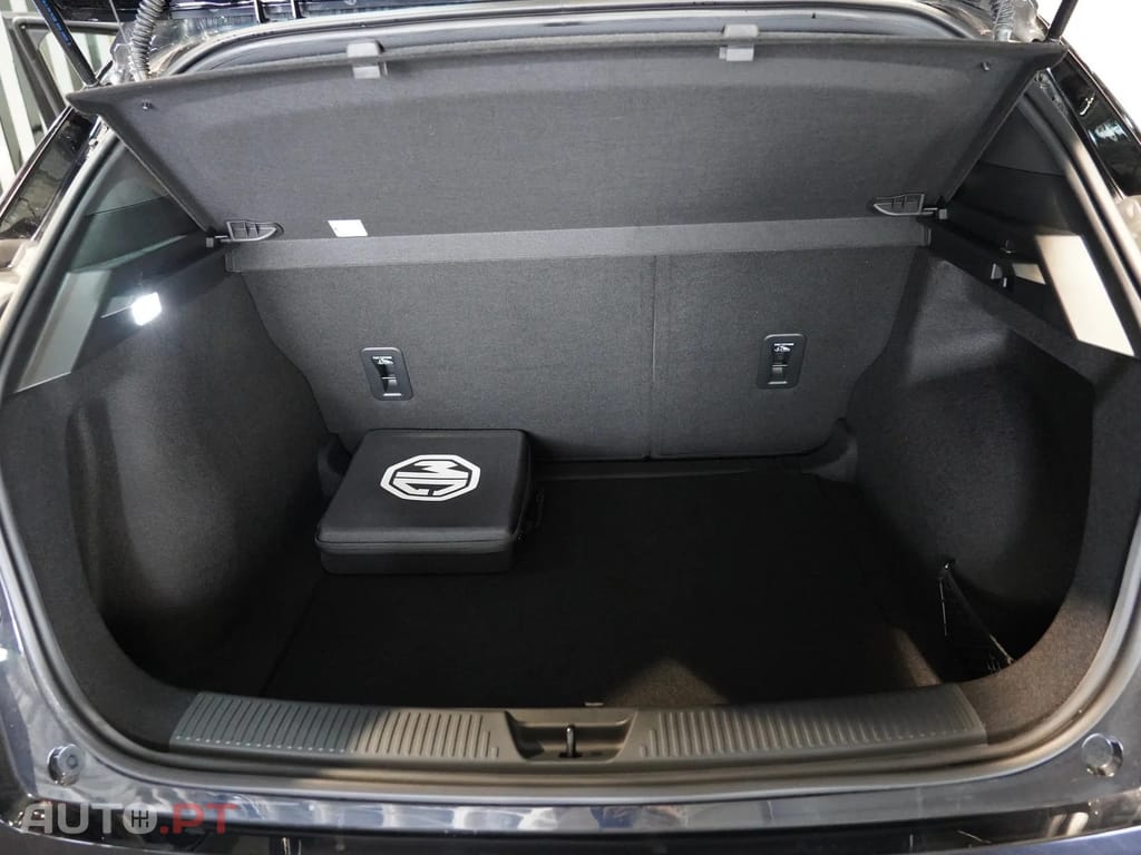 MG MG4 51 kWh Standard