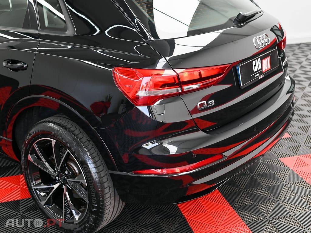 Audi Q3 45 TFSIe S line S tronic