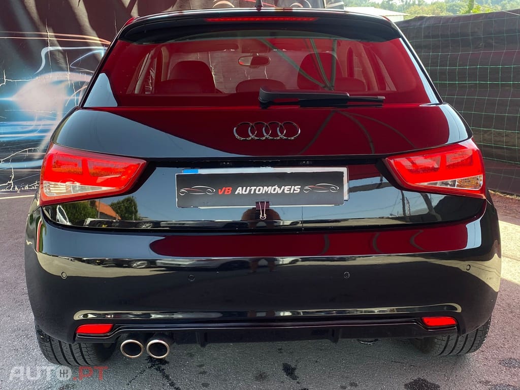 Audi A1 1.6 TDi S-line
