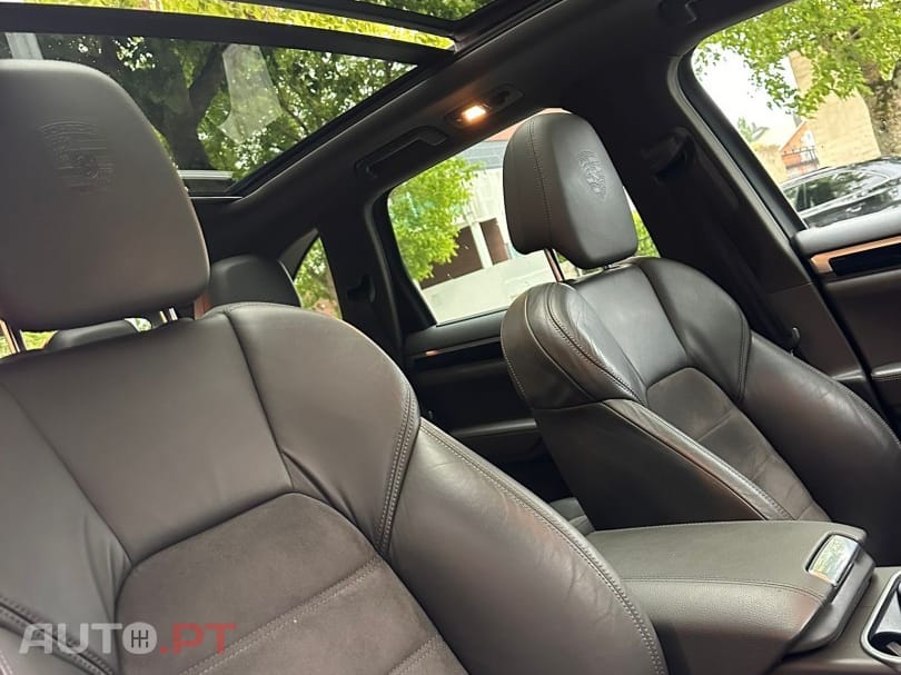 Porsche Cayenne S E-Hybrid Platinum Edition