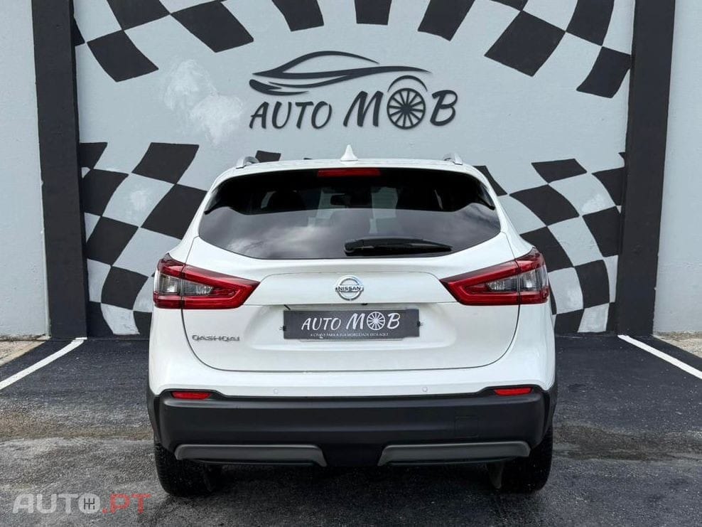 Nissan Qashqai 1.3 DIG-T N-Connecta DCT